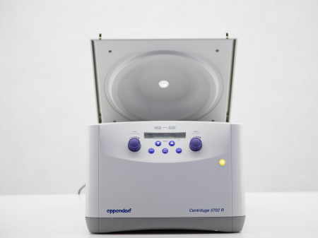 centrifuge Eppendorf 5702R centrifuge Eppendorf 5702R